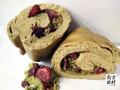 簡實新村 抹茶蔓越莓奶酥 Cranberry & Creamy Milk Butter-Filled Matcha Mantou